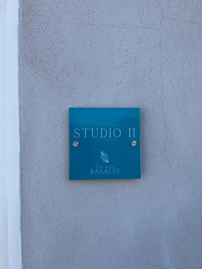 Maison Basalte Agde Extérieur photo