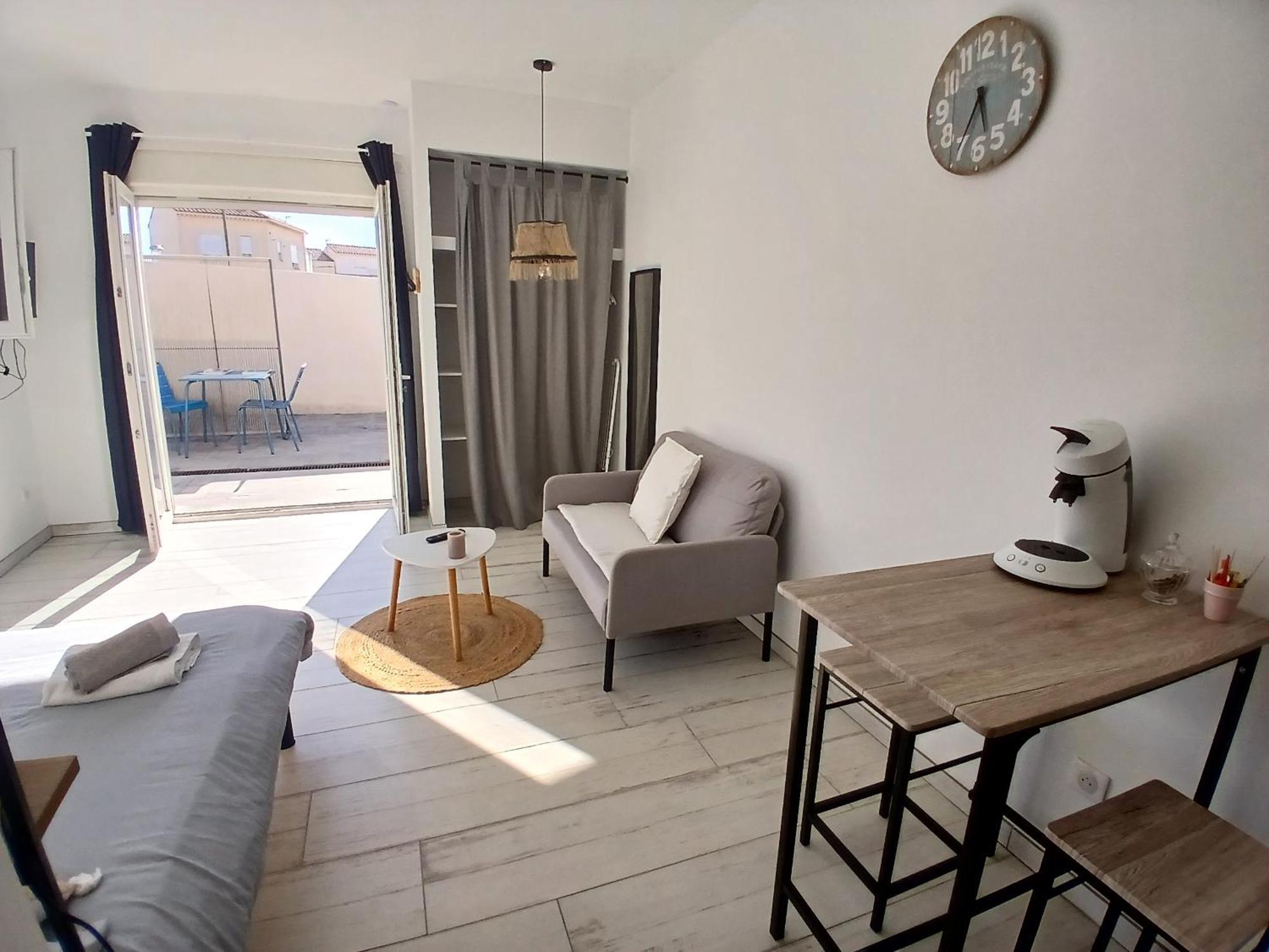 Maison Basalte Agde Extérieur photo